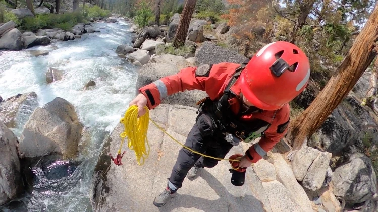 Crossline Reach Rescue Device - Image 3